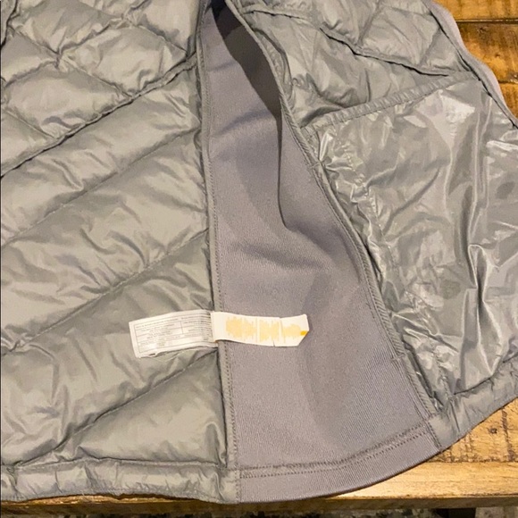 Vest - Picture 4 of 5